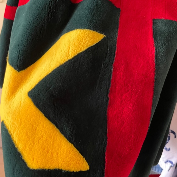 Fur - Picture 5 of 6